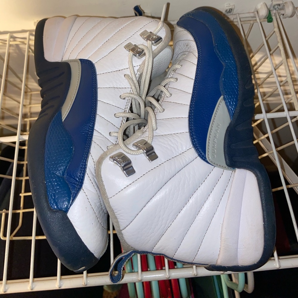 Jordan retro 12 French blue